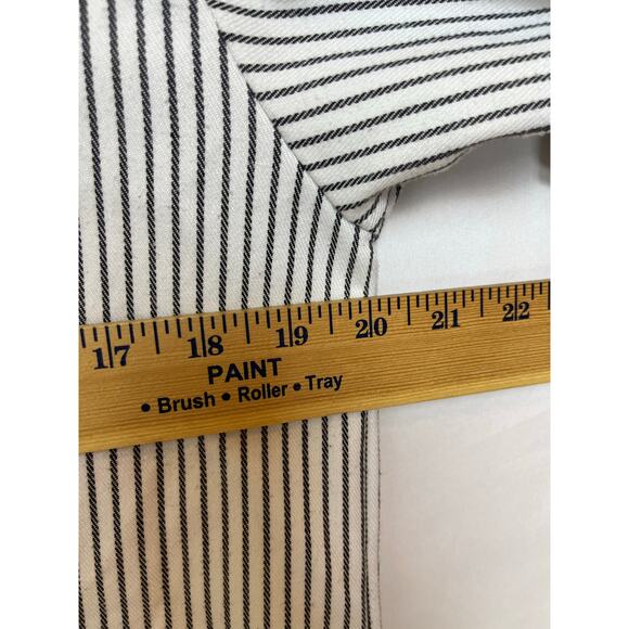 POL Women’s Size S White/Black Striped Long Sleeve Collared Button Front Shirt - Picture 5 of 8